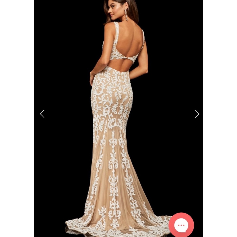 Sherri Hill 52925 Long Beaded Lace Mermaid Dress size 2